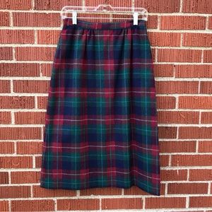 Vintage Boston Traveler womens size 10 Lindsey Tartan Plaid School girl academic